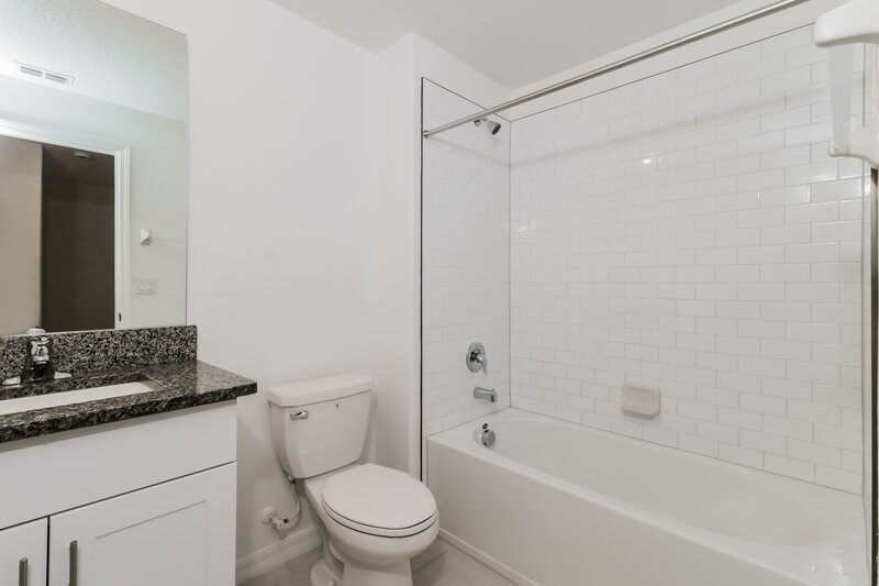 2,070/Mo, 2175 Great Sapphire Ln Lutz, FL 33558 Bathroom View 2