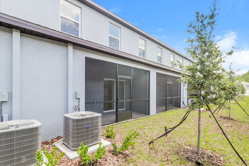 2,070/Mo, 2175 Great Sapphire Ln Lutz, FL 33558 Rear View 2