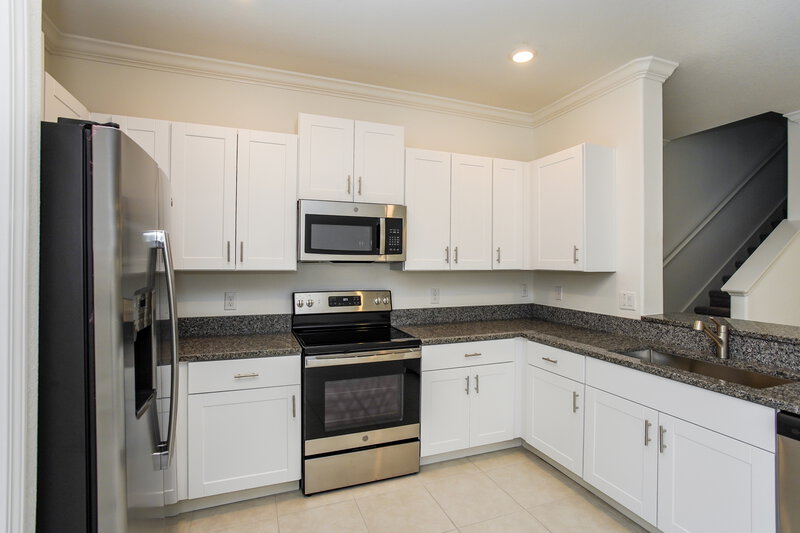 2,245/Mo, 2141 Great Sapphire Ln Lutz, FL 33558 Kitchen View