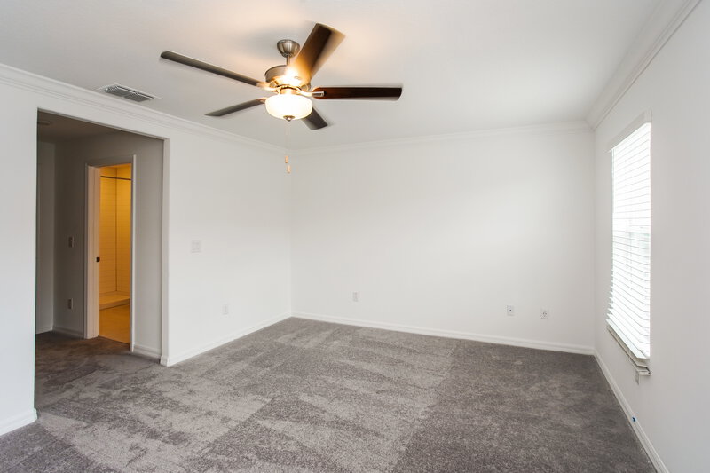 2,245/Mo, 2141 Great Sapphire Ln Lutz, FL 33558 Main Bedroom View 2