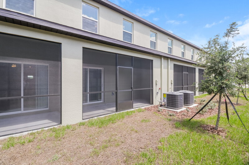 2,365/Mo, 2145 Great Sapphire Ln Lutz, FL 33558 Rear View 2
