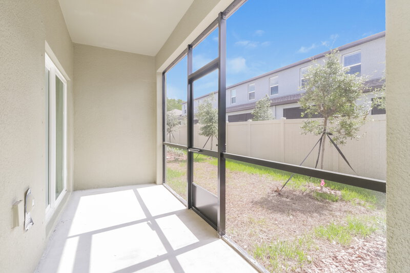 2,110/Mo, 2149 Great Sapphire Ln Lutz, FL 33558 Sun Room View