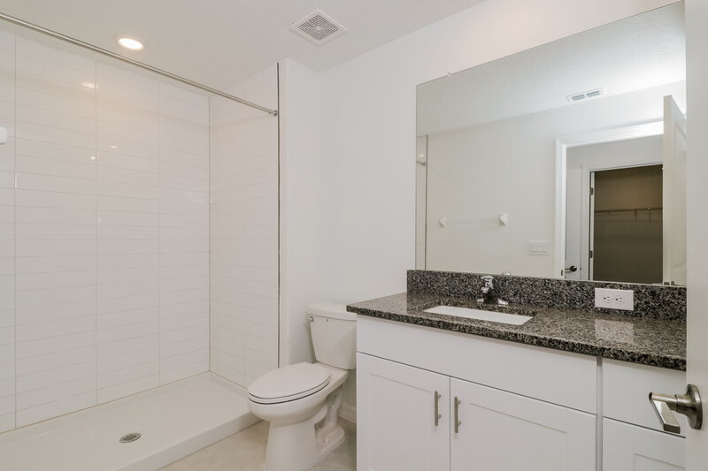 2,110/Mo, 2149 Great Sapphire Ln Lutz, FL 33558 Bathroom View 2
