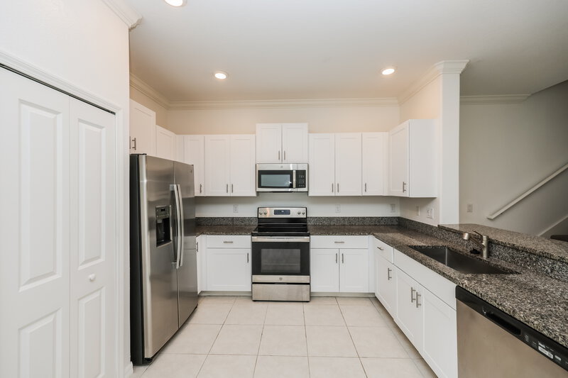 2,025/Mo, 2144 Azure View Way Lutz, FL 33558 Kitchen View