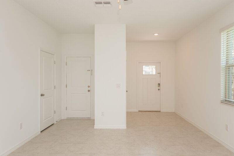 2,200/Mo, 2190 Azure View Way Lutz, FL 33558 Living Room View 2