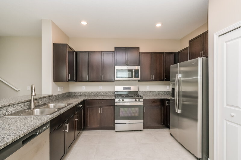 2,210/Mo, 2186 Azure View Way Lutz, FL 33558 Kitchen View