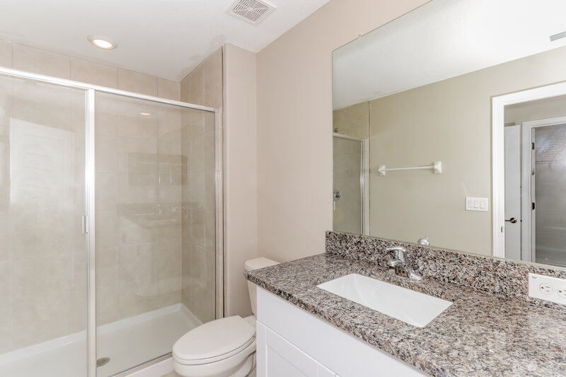 2,250/Mo, 2149 Azure View Way Lutz, FL 33558 Bathroom View 2