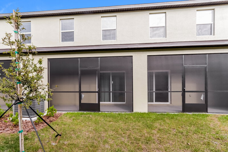 2,250/Mo, 2149 Azure View Way Lutz, FL 33558 Rear View