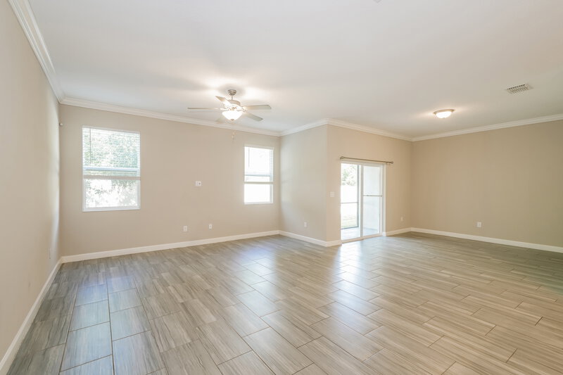 2,550/Mo, 2123 Cerulean Sky Dr Lutz, FL 33558 Living Room View