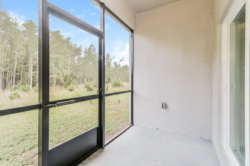 2,570/Mo, 17486 Radiant Shine Way Lutz, FL 33558 Sun Room View