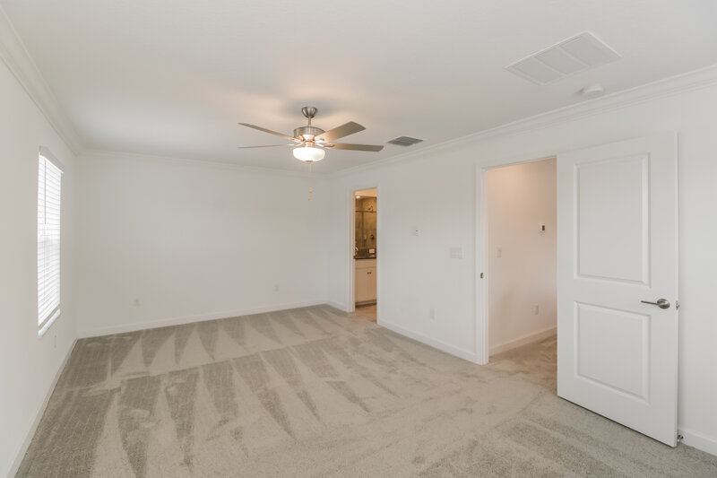 2,570/Mo, 17486 Radiant Shine Way Lutz, FL 33558 Main Bedroom View