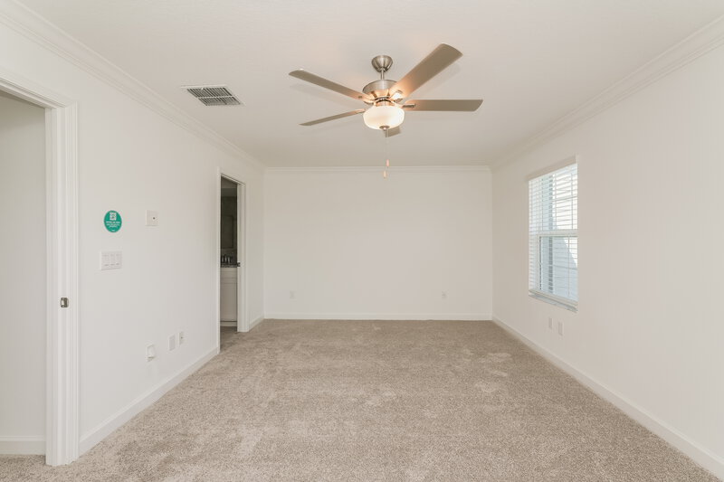 2,500/Mo, 17544 Radiant Shine Way Lutz, FL 33558 Main Bedroom View 2