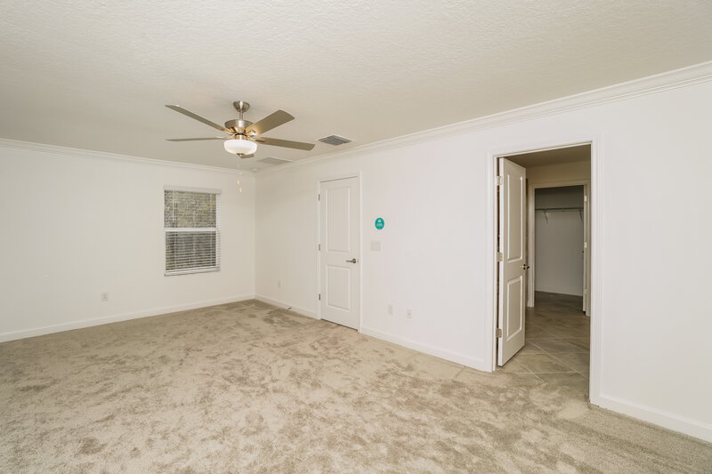 2,400/Mo, 17588 Radiant Shine Way Lutz, FL 33558 Main Bedroom View 2