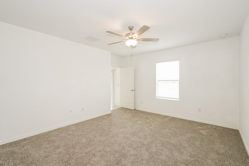 2,675/Mo, 17839 Cloudless Bliss Dr Lutz, FL 33558 Main Bedroom View 2