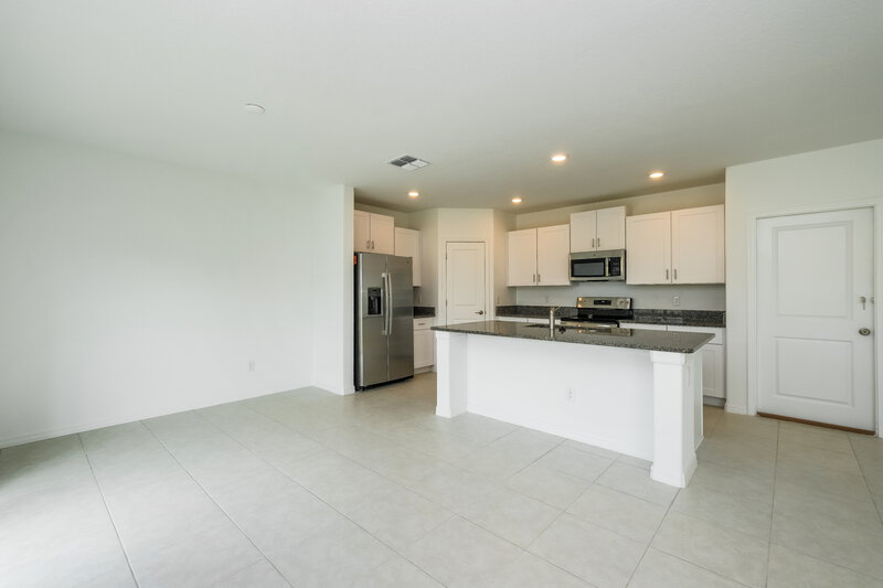 2,600/Mo, 17854 Beaming Rays Ln Lutz, FL 33558 Dining Room View