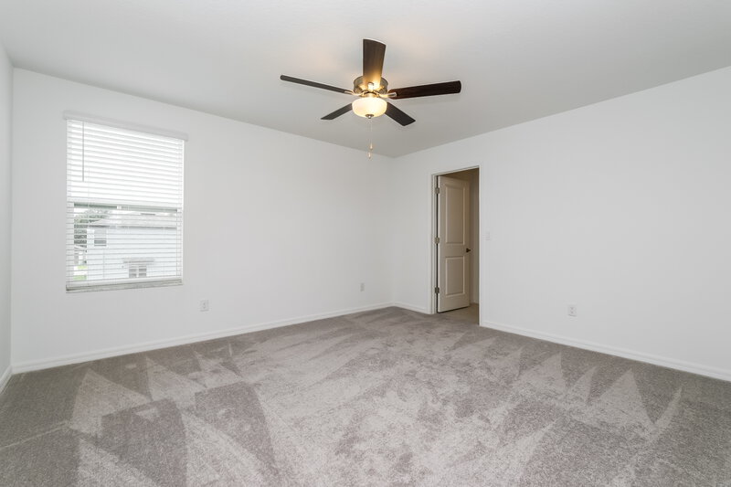 2,600/Mo, 17854 Beaming Rays Ln Lutz, FL 33558 Main Bedroom View