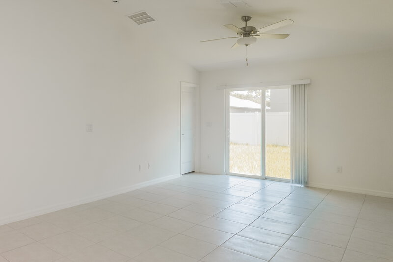 2,395/Mo, 17876 Beaming Rays Ln Lutz, FL 33558 Living Room View 2
