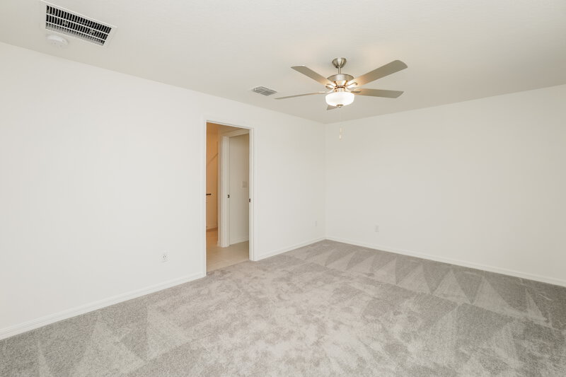 2,395/Mo, 17876 Beaming Rays Ln Lutz, FL 33558 Main Bedroom View