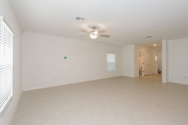 2,800/Mo, 17903 Blissful Stars Dr Lutz, FL 33558 Living Room View