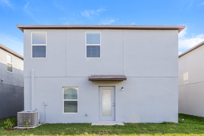 2,800/Mo, 17903 Blissful Stars Dr Lutz, FL 33558 Rear View