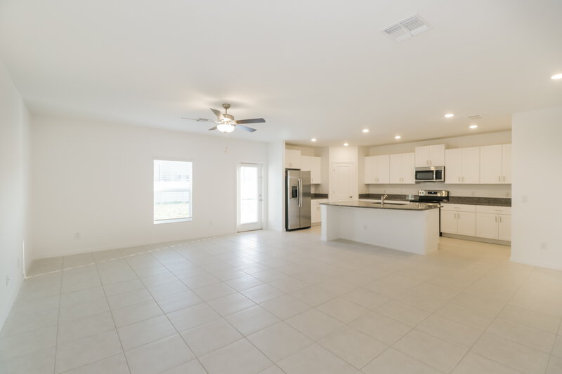 2,810/Mo, 17847 Blissful Stars Dr Lutz, FL 33558 Living Room View