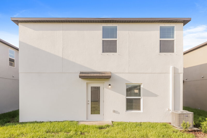 2,810/Mo, 17847 Blissful Stars Dr Lutz, FL 33558 Rear View