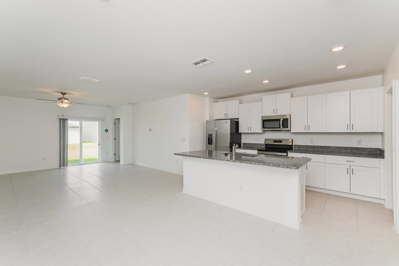 1,915/Mo, 17876 Blissful Stars Dr Lutz, FL 33558 Dining Room View 2