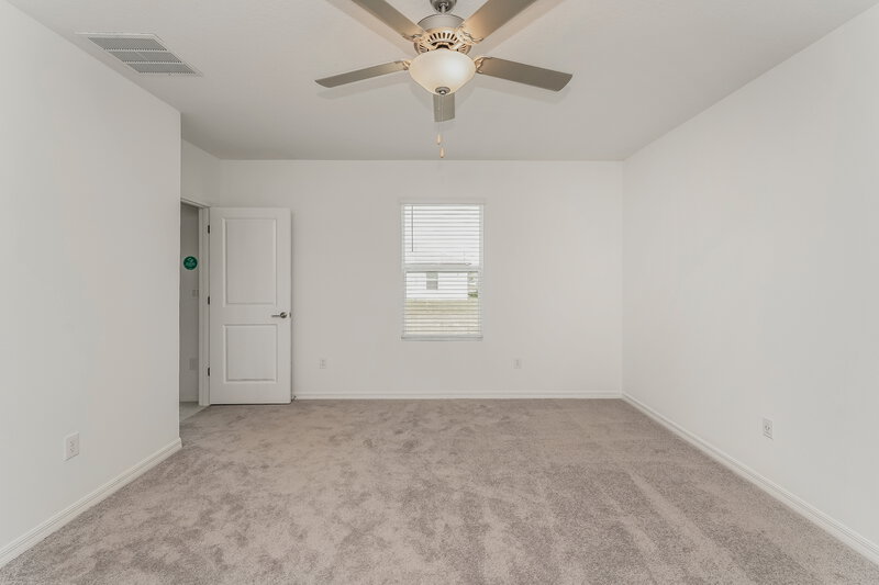 1,915/Mo, 17876 Blissful Stars Dr Lutz, FL 33558 Main Bedroom View