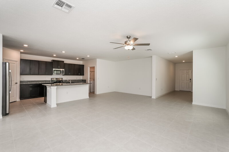 4,600/Mo, 1993 Skybrooke Blvd Lutz, FL 33558 Living Room View 3