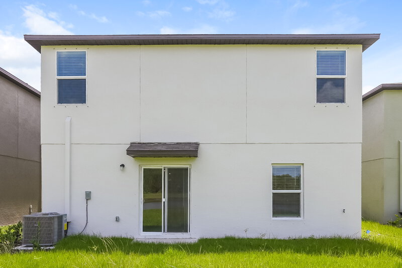 5,230/Mo, 2037 Skybrooke Blvd Lutz, FL 33558 Rear View