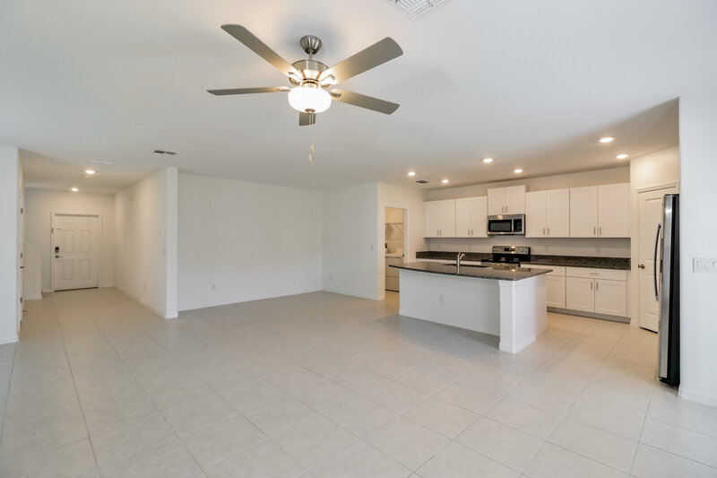 2,595/Mo, 2141 Skybrooke Blvd Lutz, FL 33558 Living Room View 2