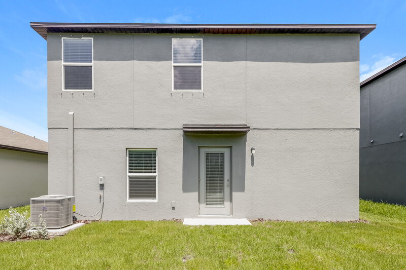 2,595/Mo, 2141 Skybrooke Blvd Lutz, FL 33558 Rear View