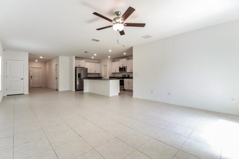 3,040/Mo, 2161 Skybrooke Blvd Lutz, FL 33558 Living Room View 3