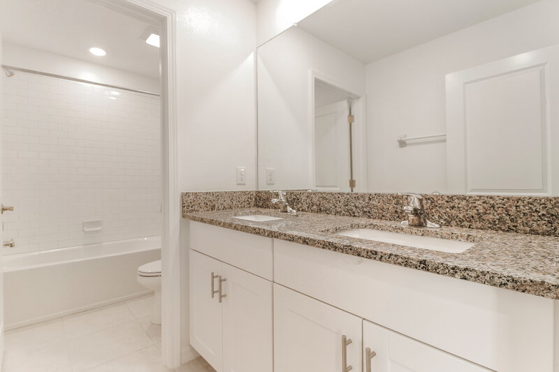 3,040/Mo, 2161 Skybrooke Blvd Lutz, FL 33558 Bathroom View