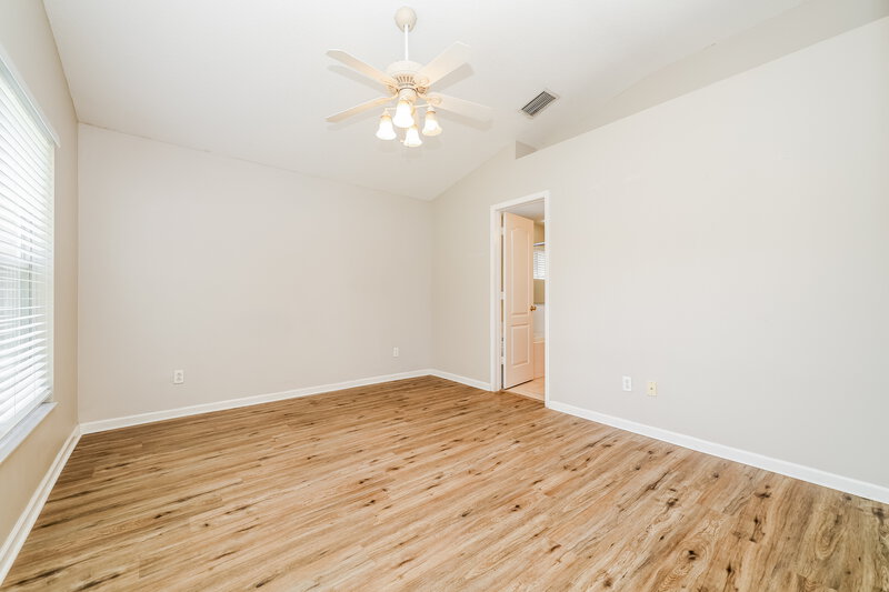 2,055/Mo, 10422 Hunters Haven Blvd Riverview, FL 33578 Main Bedroom View