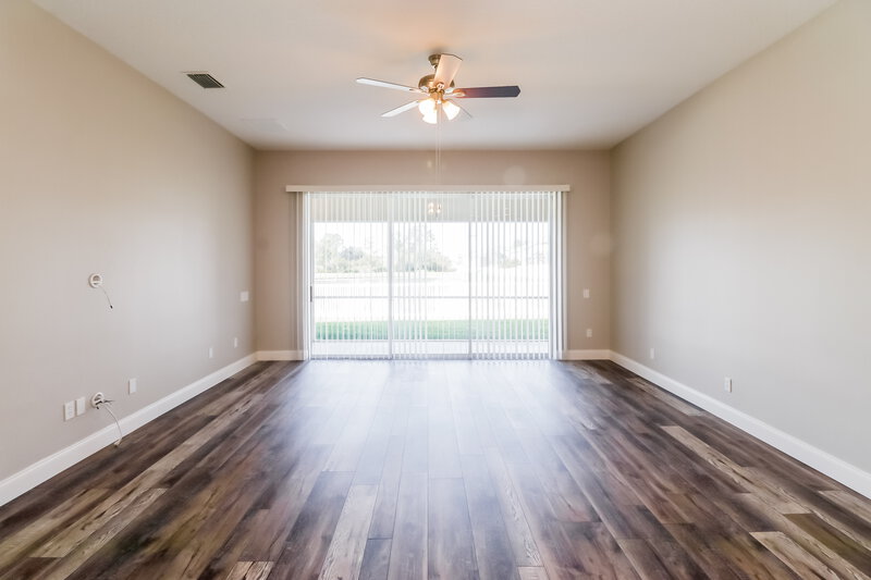 3,270/Mo, 3541 Juneberry Dr Wesley Chapel, FL 33543 Living Room View 2
