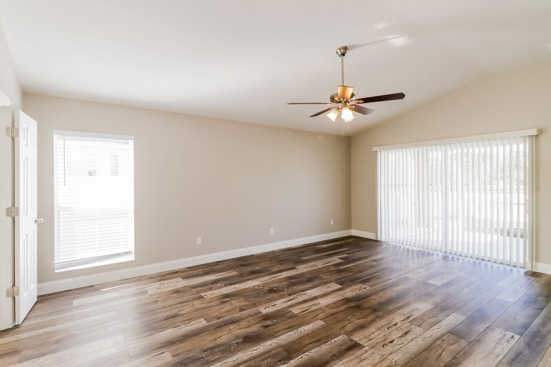 3,270/Mo, 3541 Juneberry Dr Wesley Chapel, FL 33543 Living Room View 3