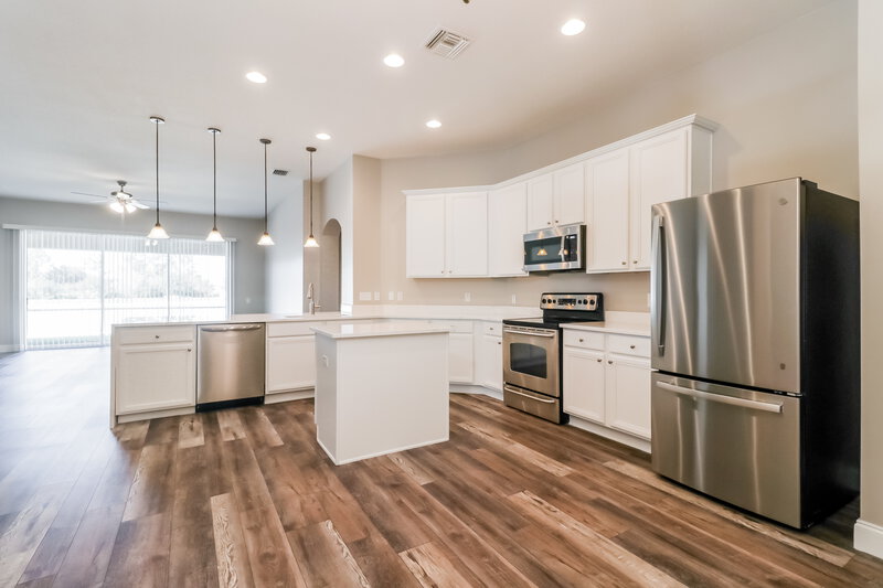 3,270/Mo, 3541 Juneberry Dr Wesley Chapel, FL 33543 Kitchen View 2