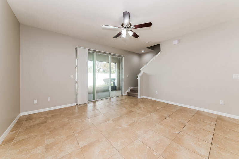 1,975/Mo, 10408 Red Carpet Ct Riverview, FL 33578 Living Room View 3