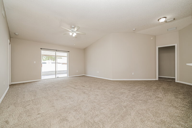 2,235/Mo, 11025 Whittney Chase Dr Riverview, FL 33579 Living Room View