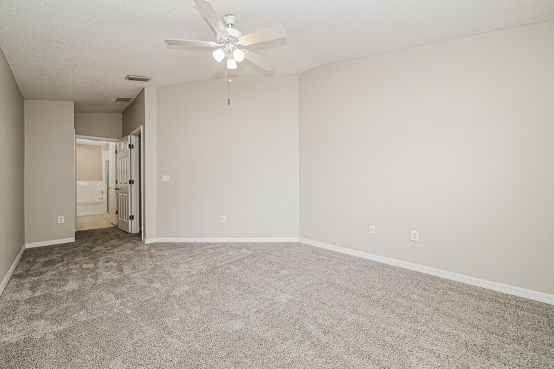 2,235/Mo, 11025 Whittney Chase Dr Riverview, FL 33579 Main Bedroom View 2