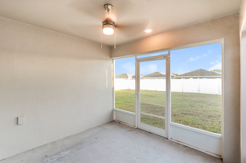 2,275/Mo, 2037 Harvest Landing Cir Lakeland, FL 33810 Sun Room View