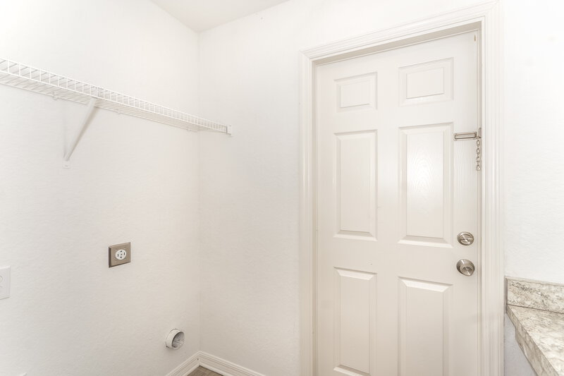 2,275/Mo, 2037 Harvest Landing Cir Lakeland, FL 33810 Laundry Room View