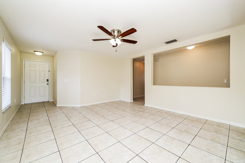2,035/Mo, 11805 Prickly Pear Way Seffner, FL 33584 Living Room View 2