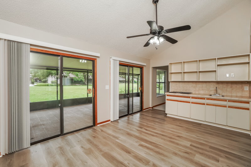 1,985/Mo, 34522 Cedarfield Dr Dade City, FL 33523 Family Room View