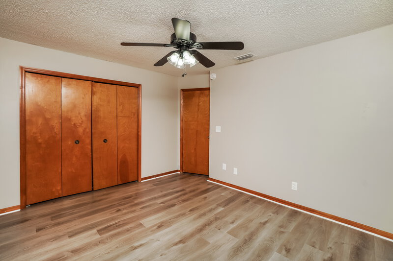 1,985/Mo, 34522 Cedarfield Dr Dade City, FL 33523 Main Bedroom View