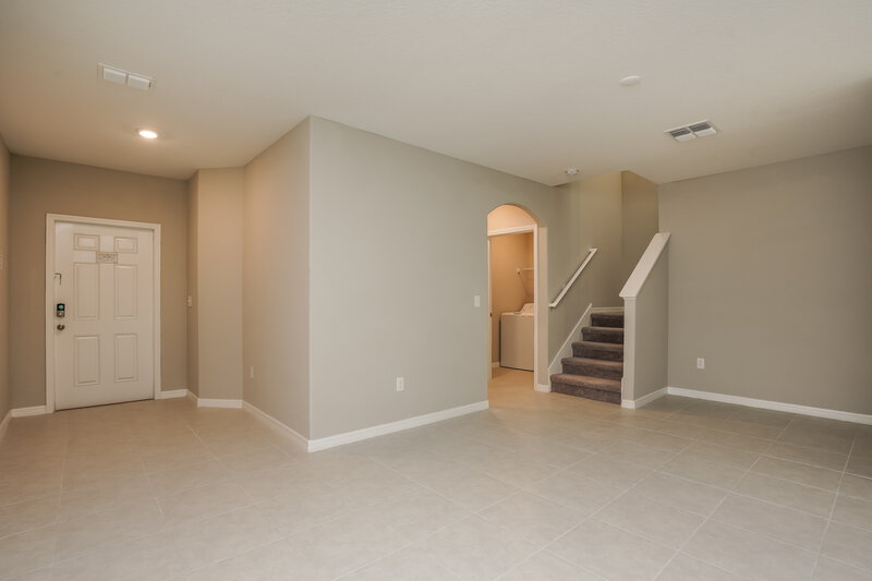 2,680/Mo, 7218 Spring Snowflake Ave Tampa, FL 33619 Living Room View