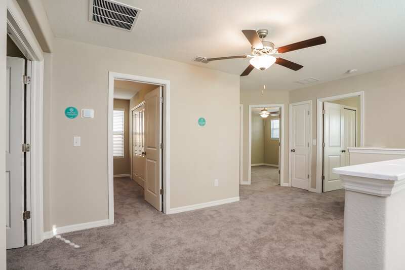 2,680/Mo, 7218 Spring Snowflake Ave Tampa, FL 33619 Loft View