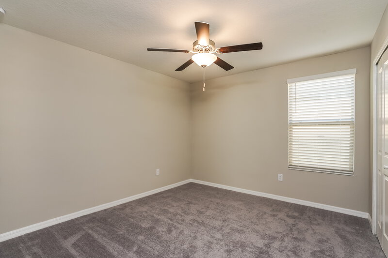 2,680/Mo, 7218 Spring Snowflake Ave Tampa, FL 33619 Bedroom View