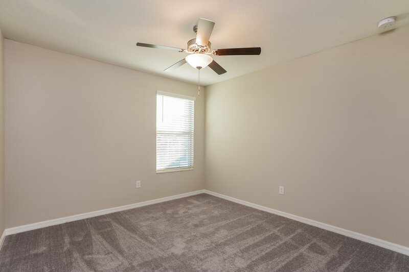 2,680/Mo, 7218 Spring Snowflake Ave Tampa, FL 33619 Bedroom View 2